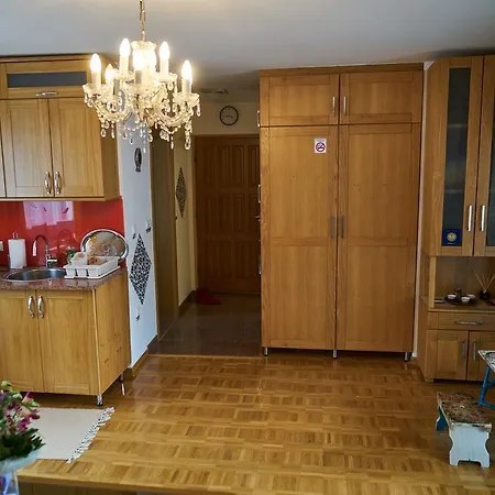 Konak * Travnik
